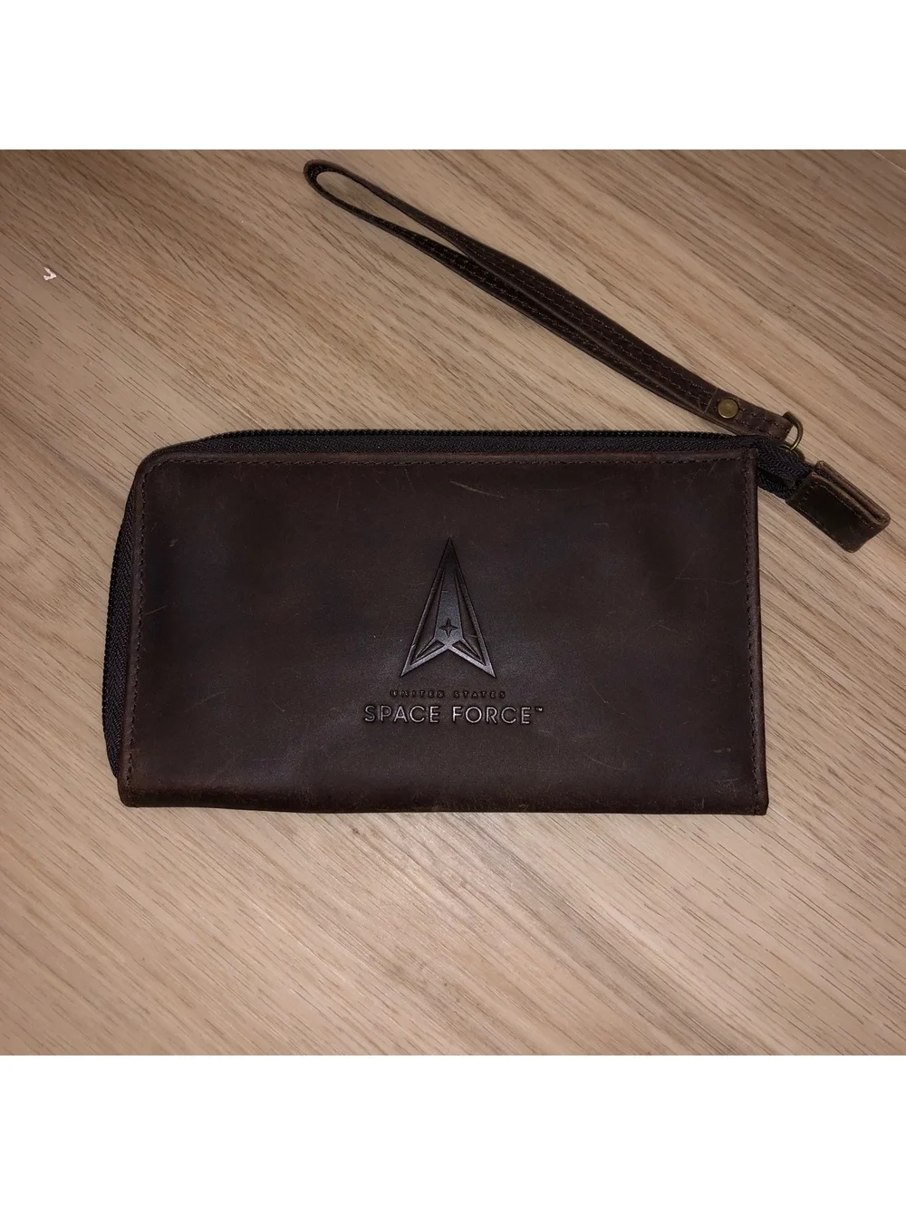 UNITED STATES SPACE FORCE US LEATHER BROWN WALLET WRISTLET ZIP UP